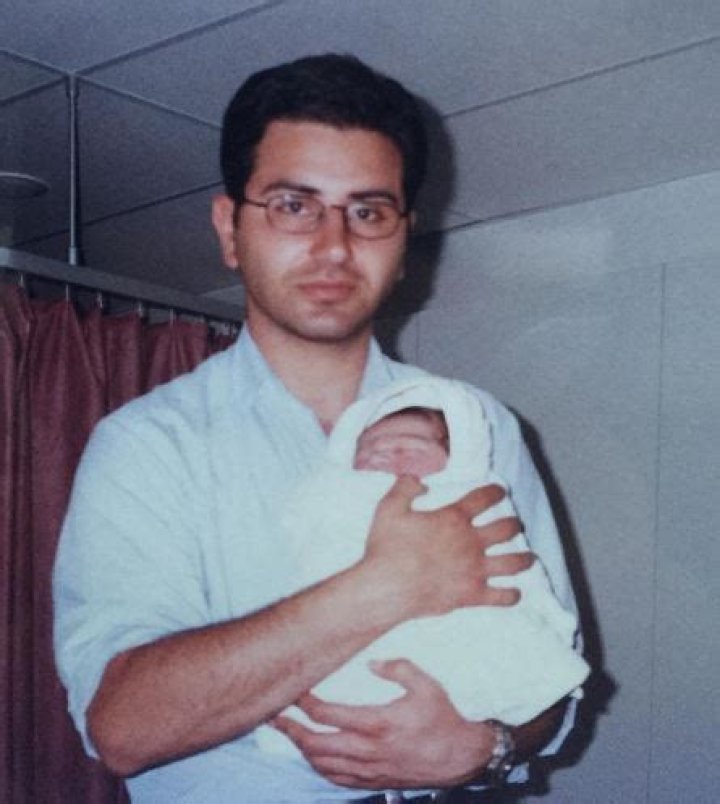 Thomas Yassmin childhood picture with father