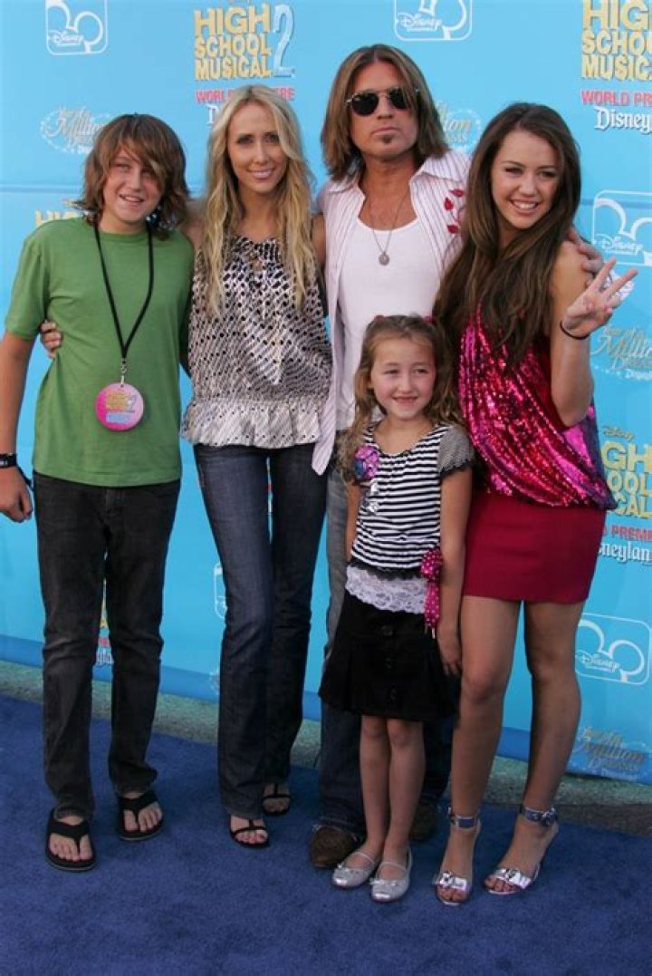 Tish Cyrus family