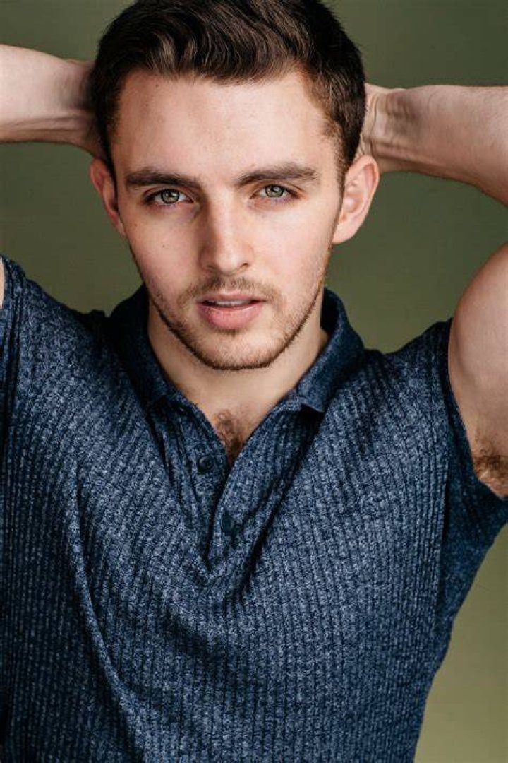 Tom Lewis Family (Nationality & Ethnicity)