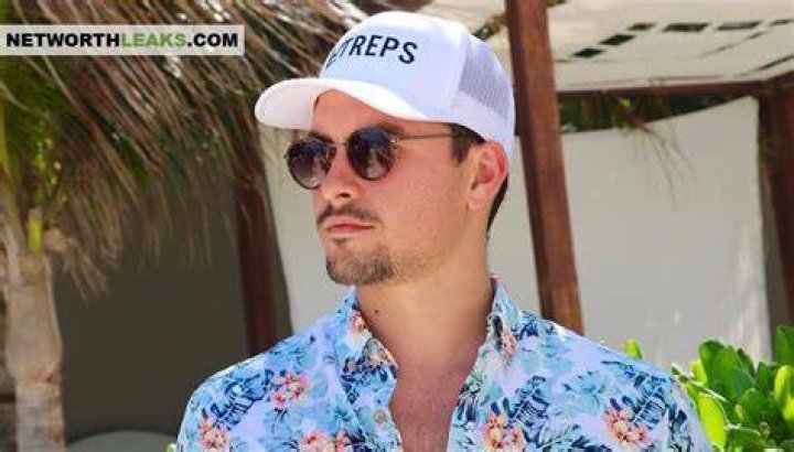 Who Is Joey Taranto From Bros – Wiki, Age And Net Worth