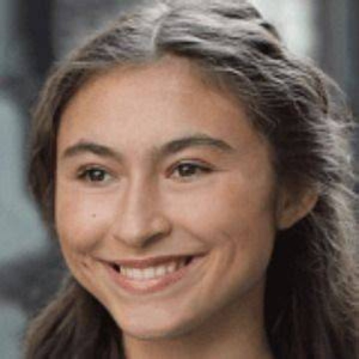 Zoe Elyse (Model) - العمر ، تاريخ الميلاد ، السيرة الذاتية ، الحقائق ، الأسرة ، صافي الثروة ، الطول والمزيد